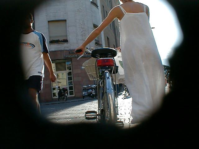 25P Foto voyeur