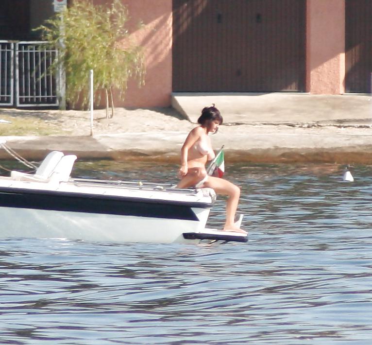25P Foto voyeur