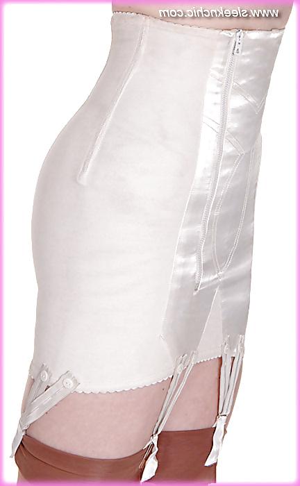 25P Sexy Women in Girdles & Stockings