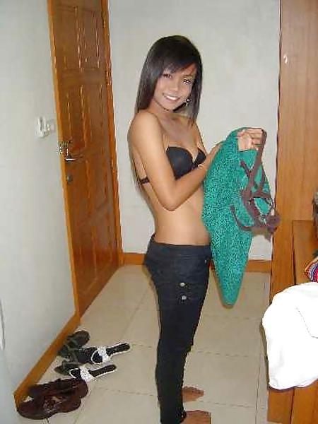 25P Phuket Ladyboy Nook