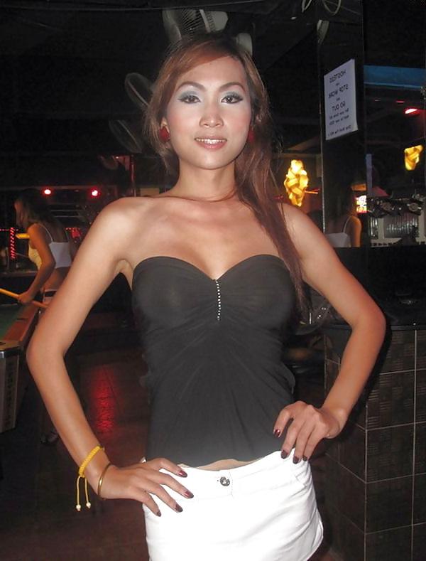 16P Ladyboy Ice from Phuket
