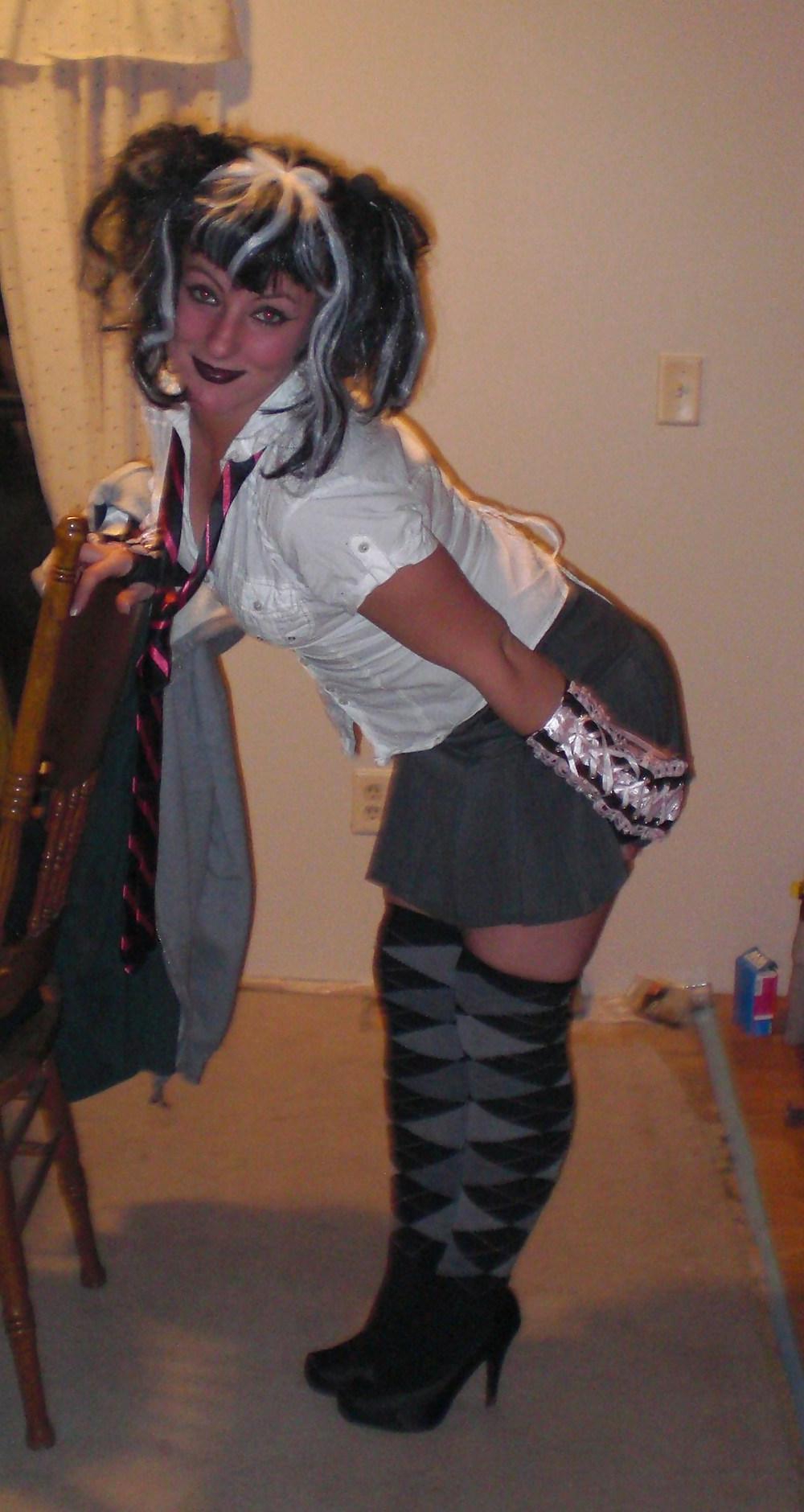 7P Sexy Costumes (Non porn)