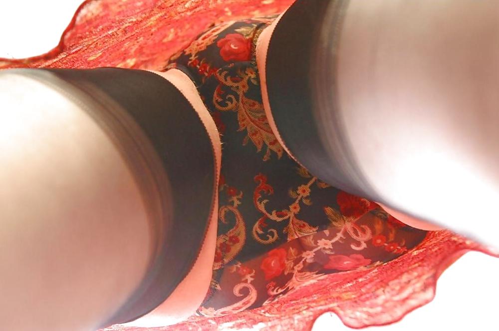 25P Culotte sous les jupes