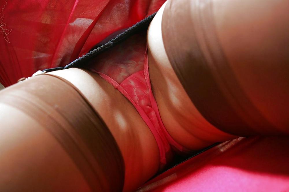 25P Culotte sous les jupes