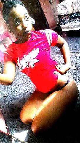 25P Hot Ebony Teen From SmutDates