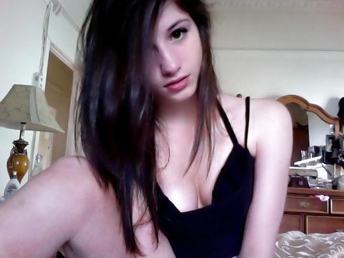 12P Cute brunette (non-nude)