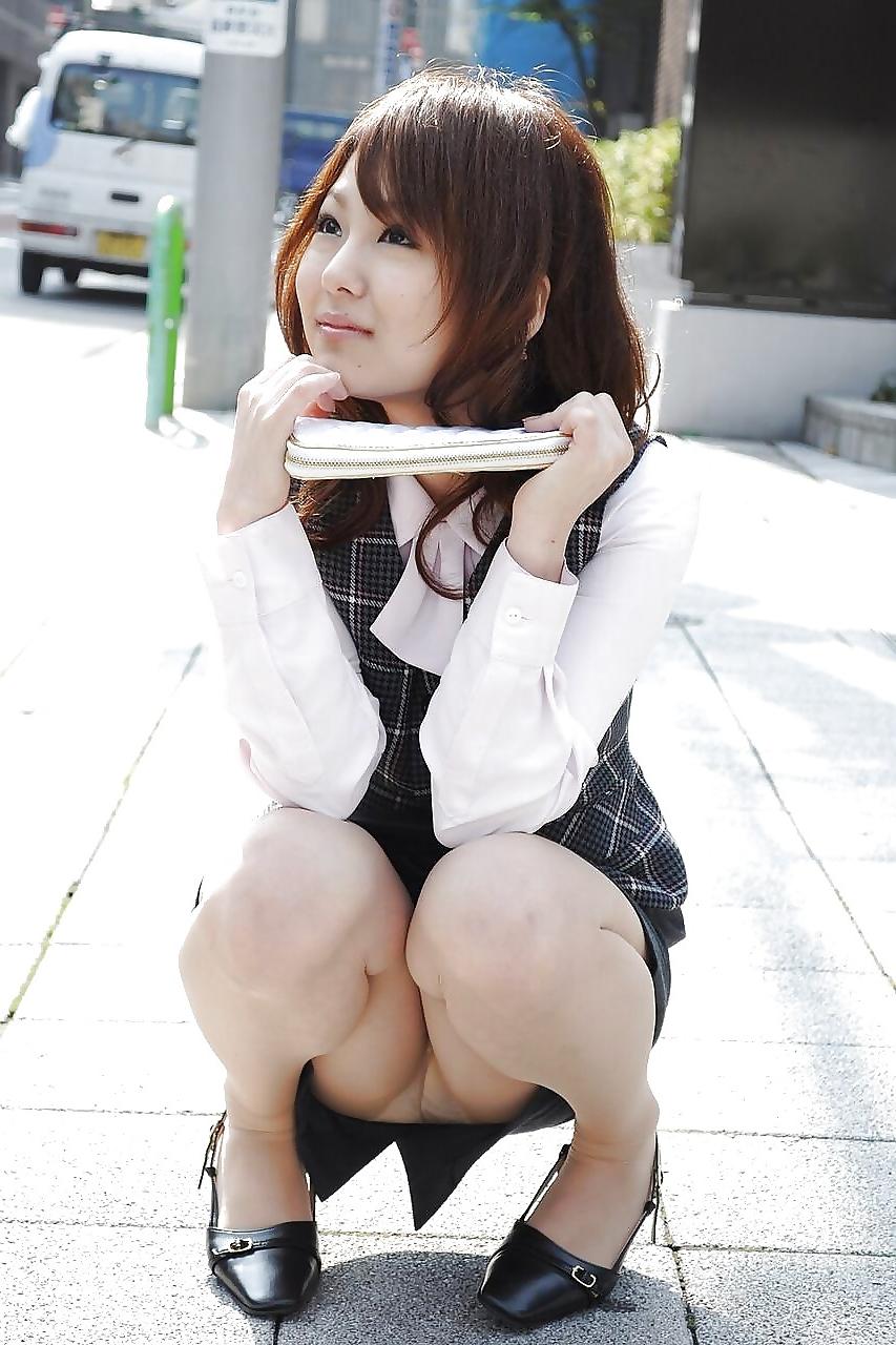 19P Upskirt Pics