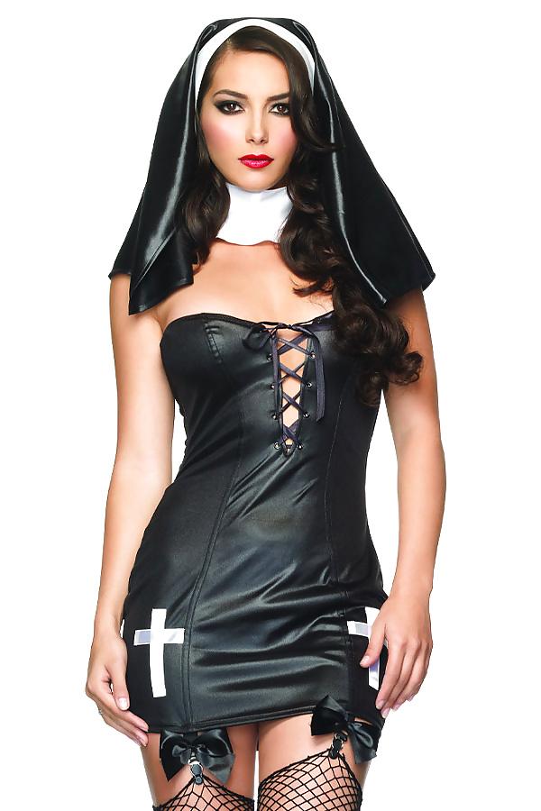 25P Nuns xx 