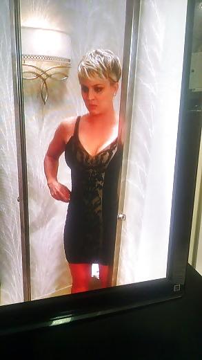 25P Kaley Cuoco