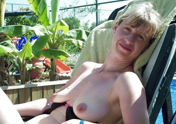 25P Amateurs With Nice Nipples