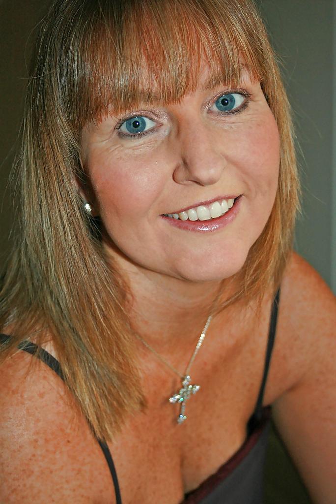 25P Milfs - Dressed And Sexy 