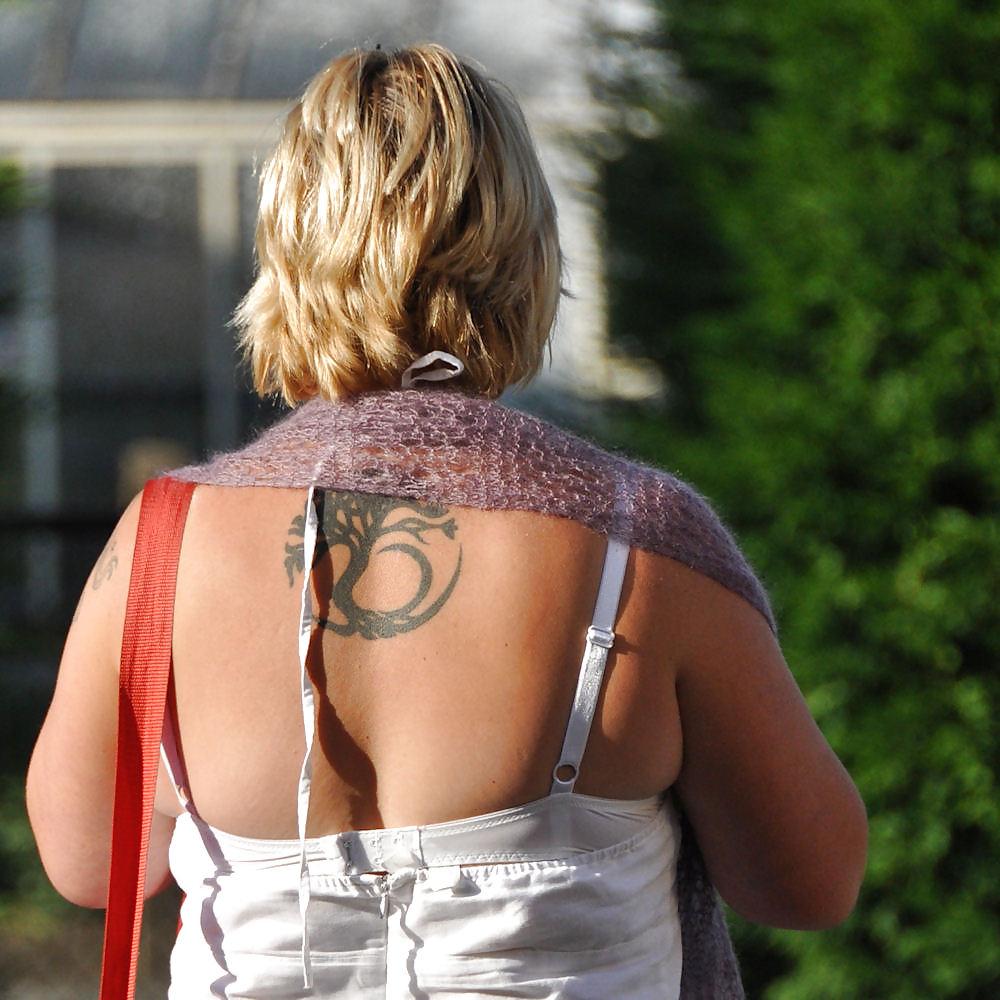 6P Back voyeur