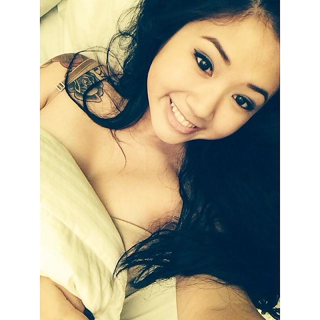 25P Non nude asians