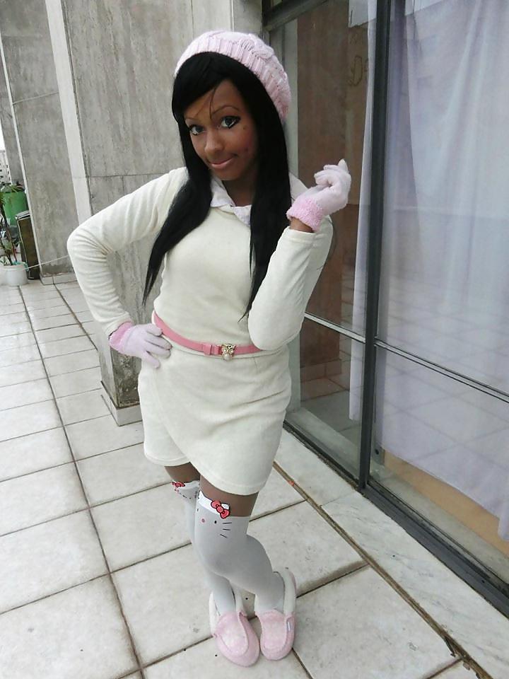 25P Ebony pantyhose non nude