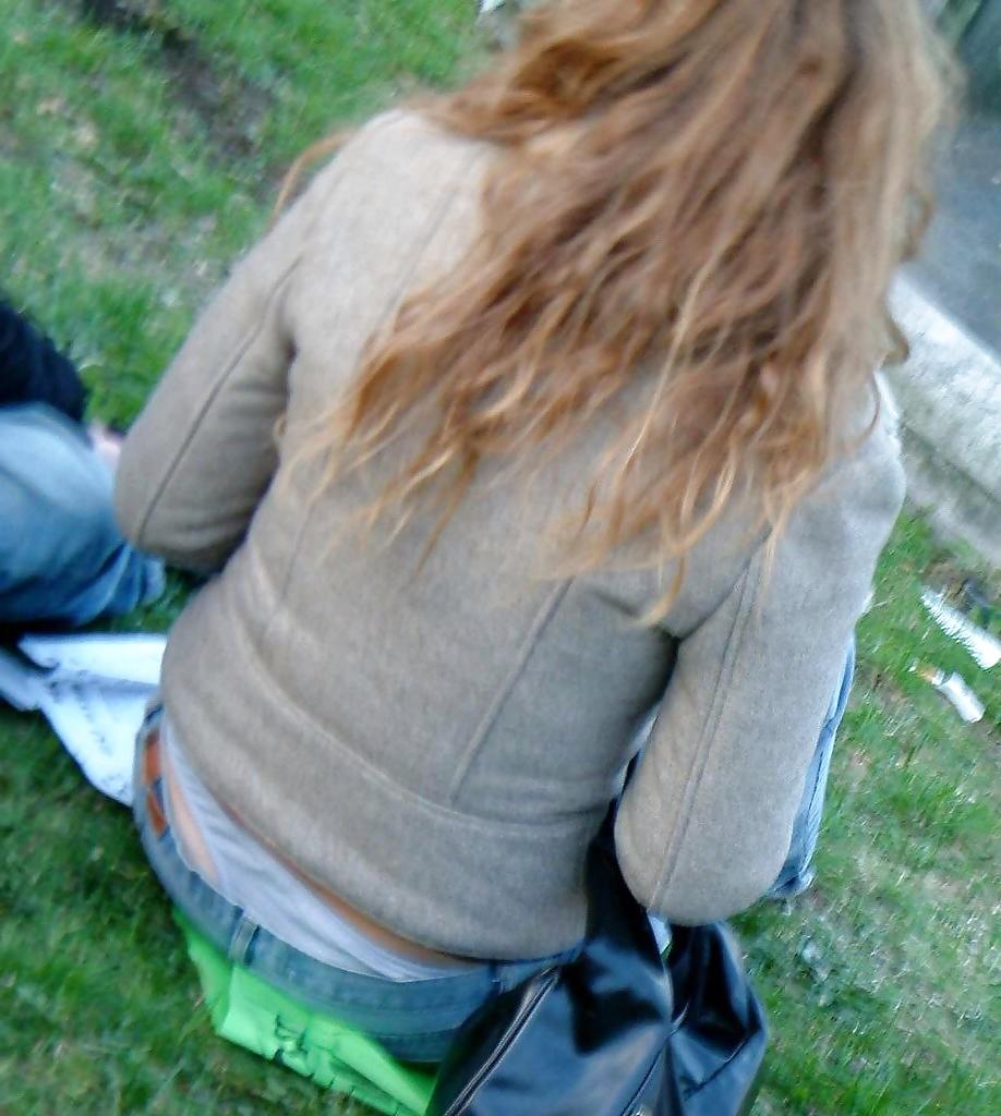 25P Women In Thongs #3