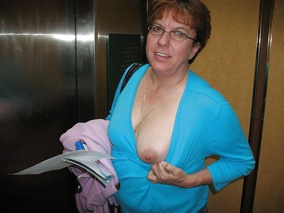 14P One tit out only