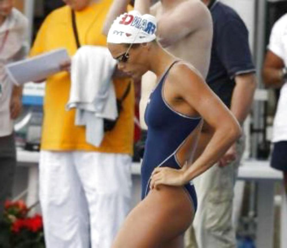 25P Beautiful Swimming Girls 4 by TROC