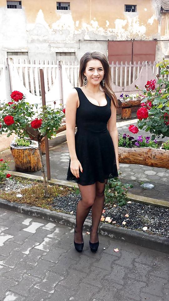 20P Romanian Teen Slut Larisa