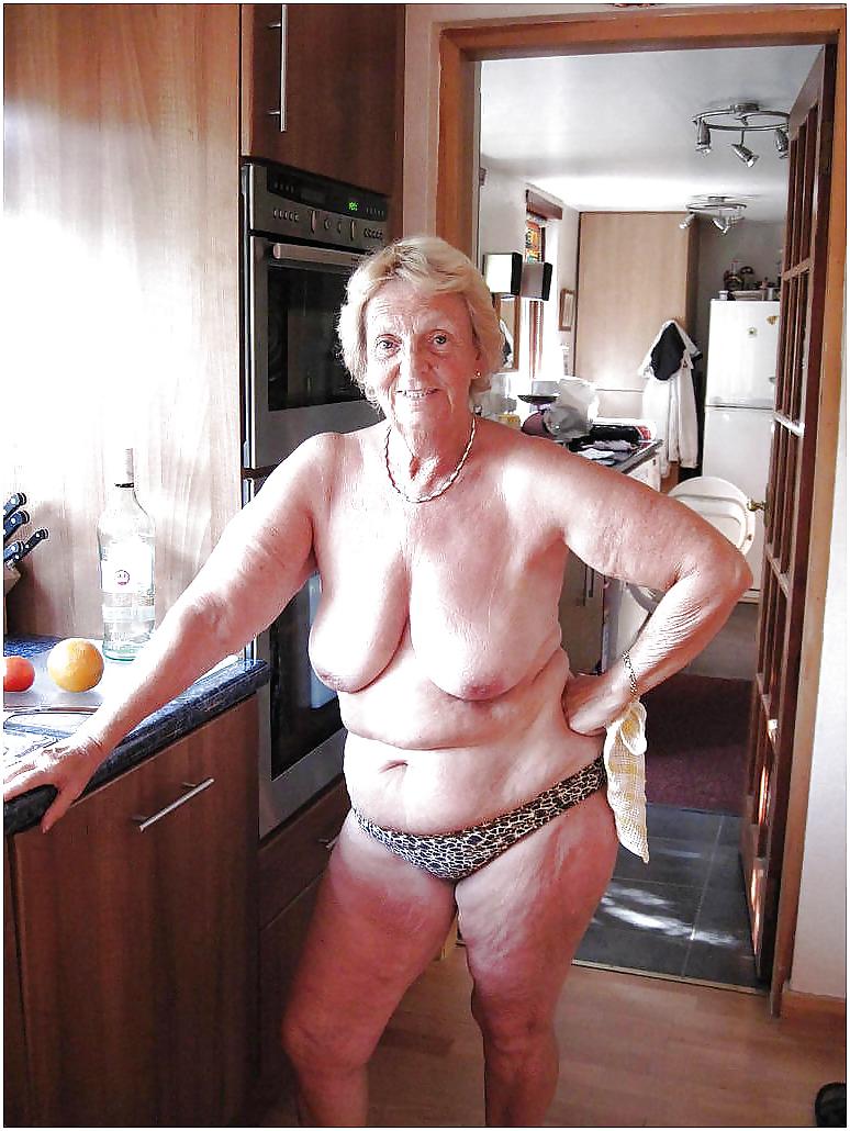 25P Grab a granny 134