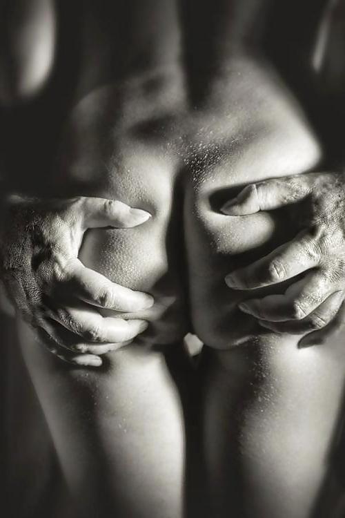 25P Groping hands... 