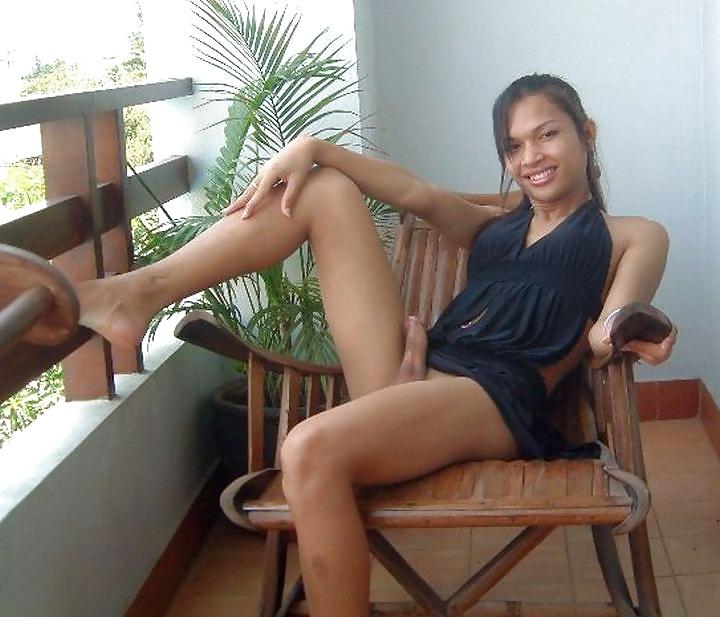 25P Blond Ladyboy Bee aka Alice from Pattaya
