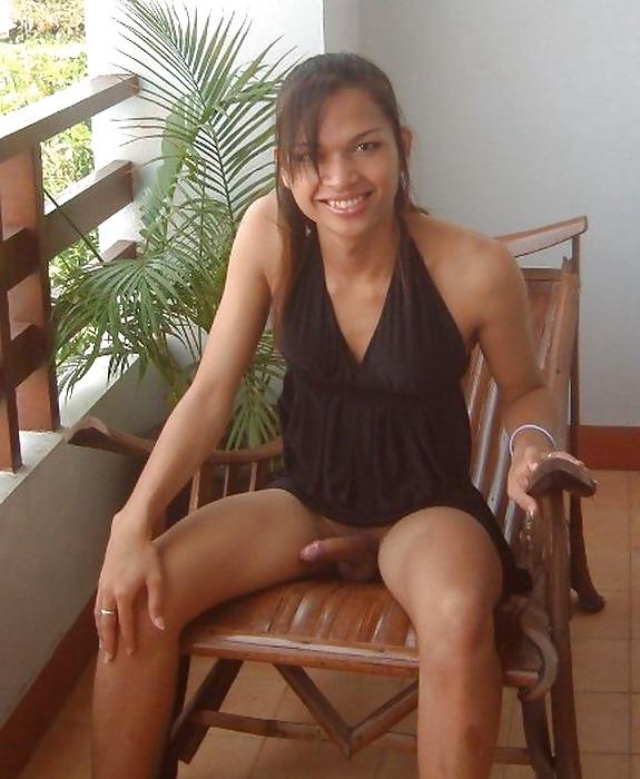 25P Blond Ladyboy Bee aka Alice from Pattaya