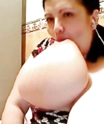 10P Females sucking their own nipples