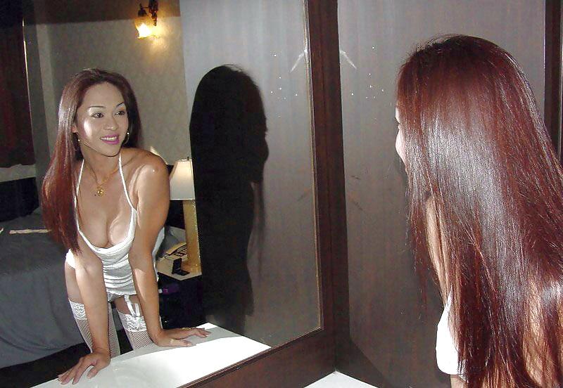 25P Bangkok Ladyboy Art