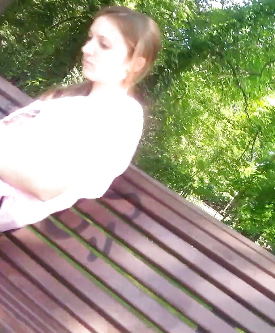 5P Spy sweet teens in parck romanian - cititoarea