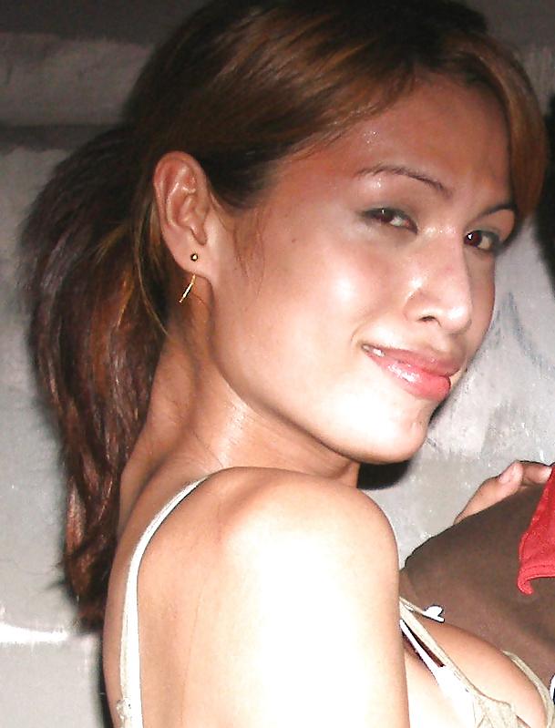 25P Filipino Ladyboy Salma