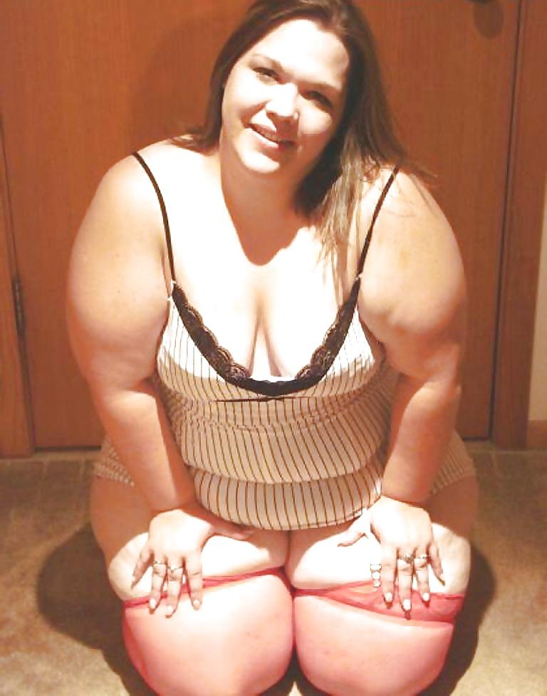 25P Non nude BBWs and SSBBWs