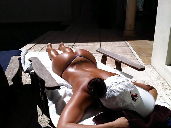 10P Girls on vacation