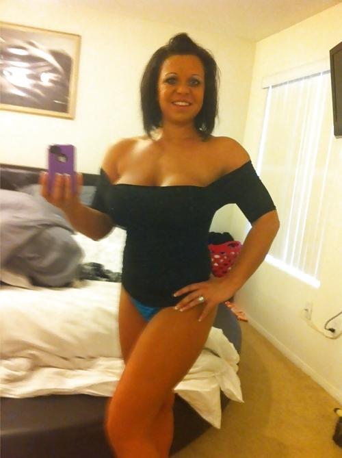 25P Non Nude Amateurs Part 2