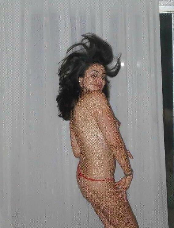 7P Sexy Greek Wife Mihalitsa
