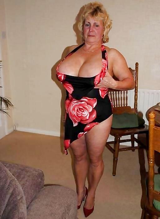 24P Grab a granny 124