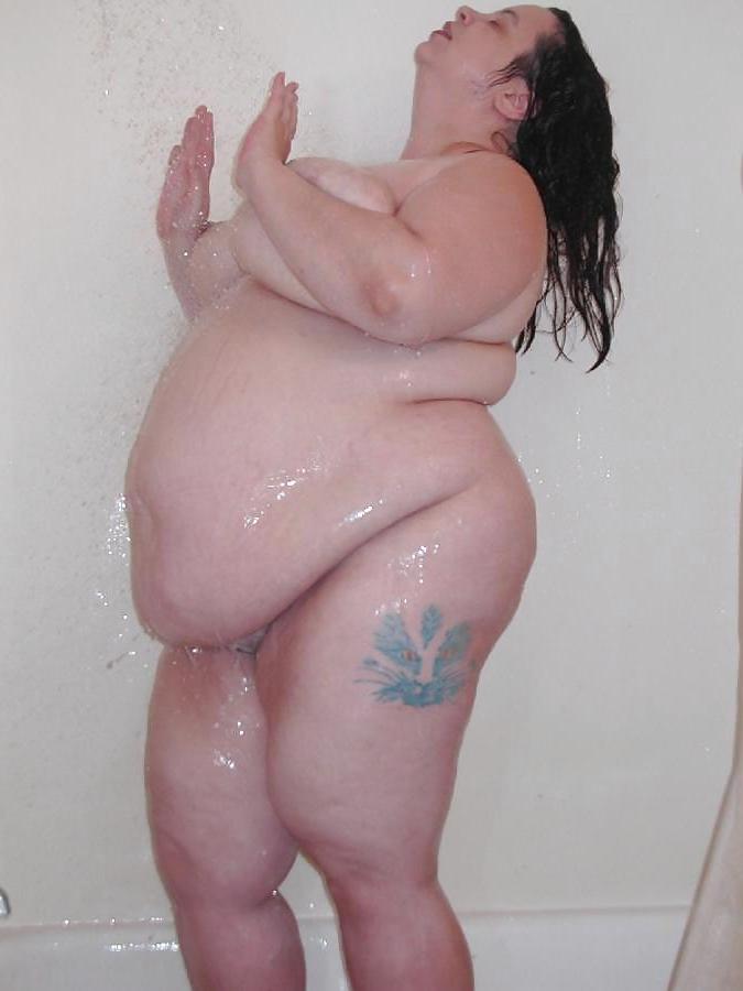 18P Bbw in shower