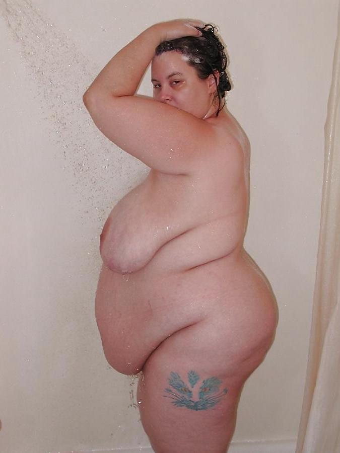 18P Bbw in shower
