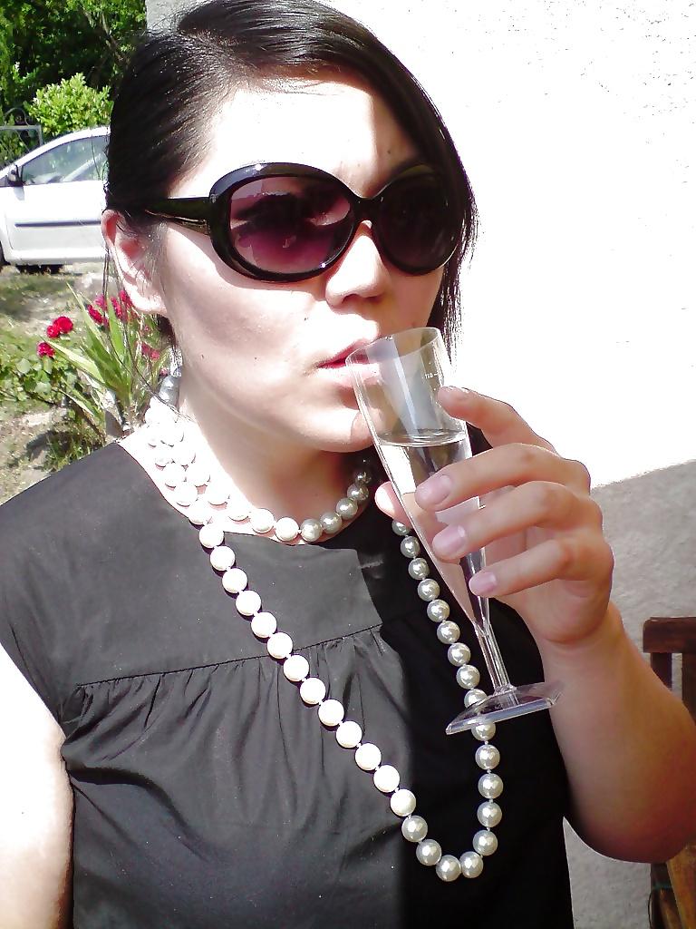 25P Asian wife sexy pics
