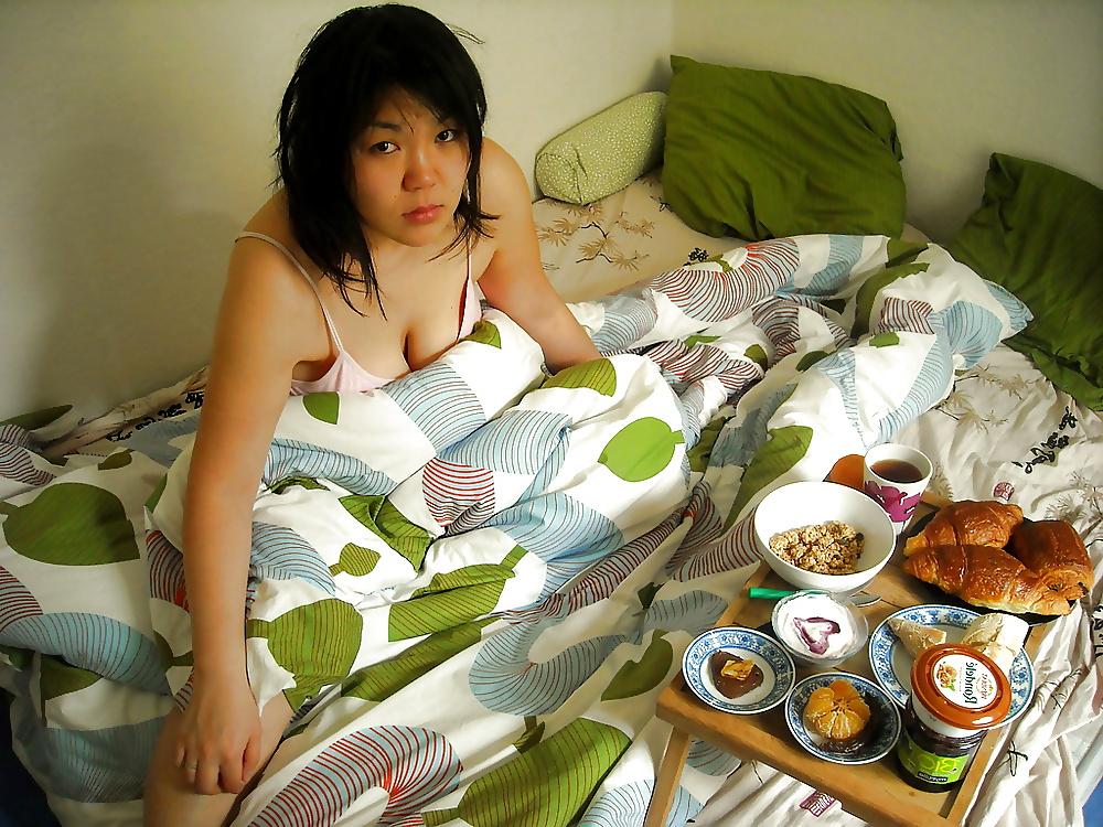 25P Asian wife sexy pics