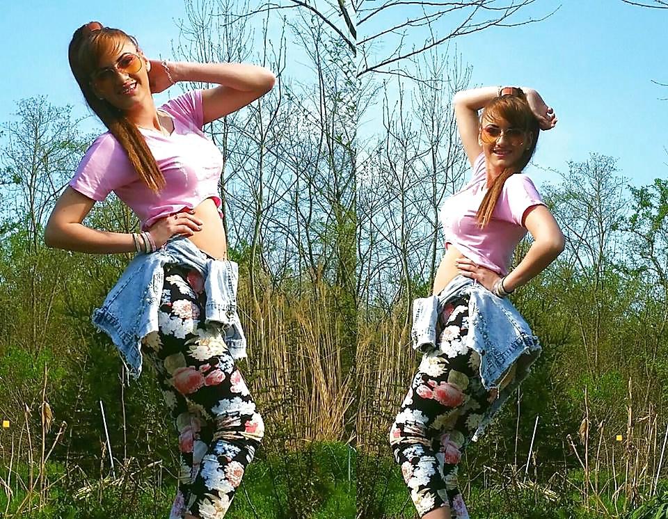 25P Hot Russian Redhead Mira  - Geile Rothaarige Russin Mira