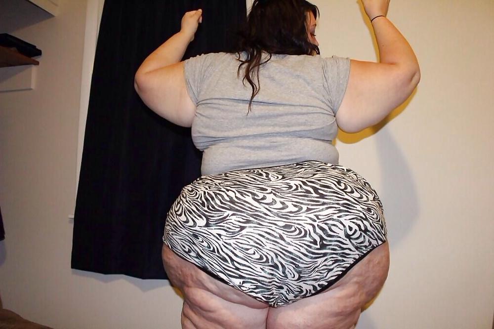 18P Non nude BBWS
