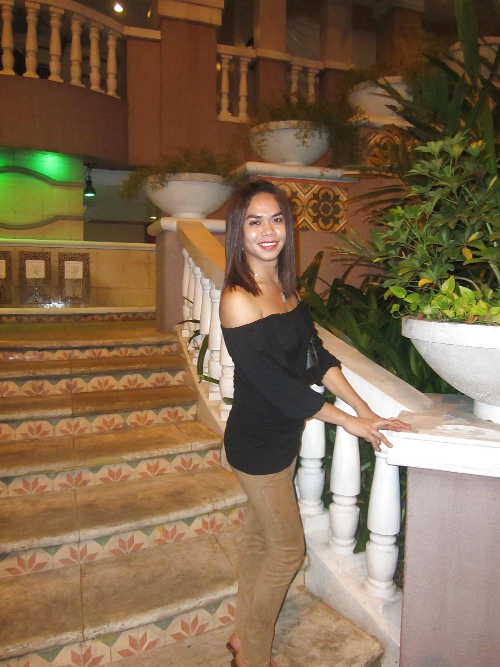 25P Ladyboys in daily life - part 09