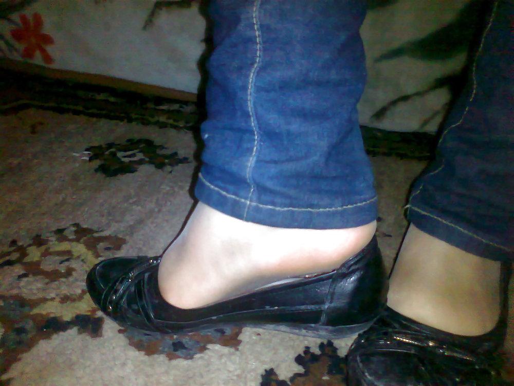 12P Les pieds d'une filles arabes tunisienne 2