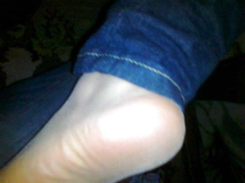 12P Les pieds d'une filles arabes tunisienne 2