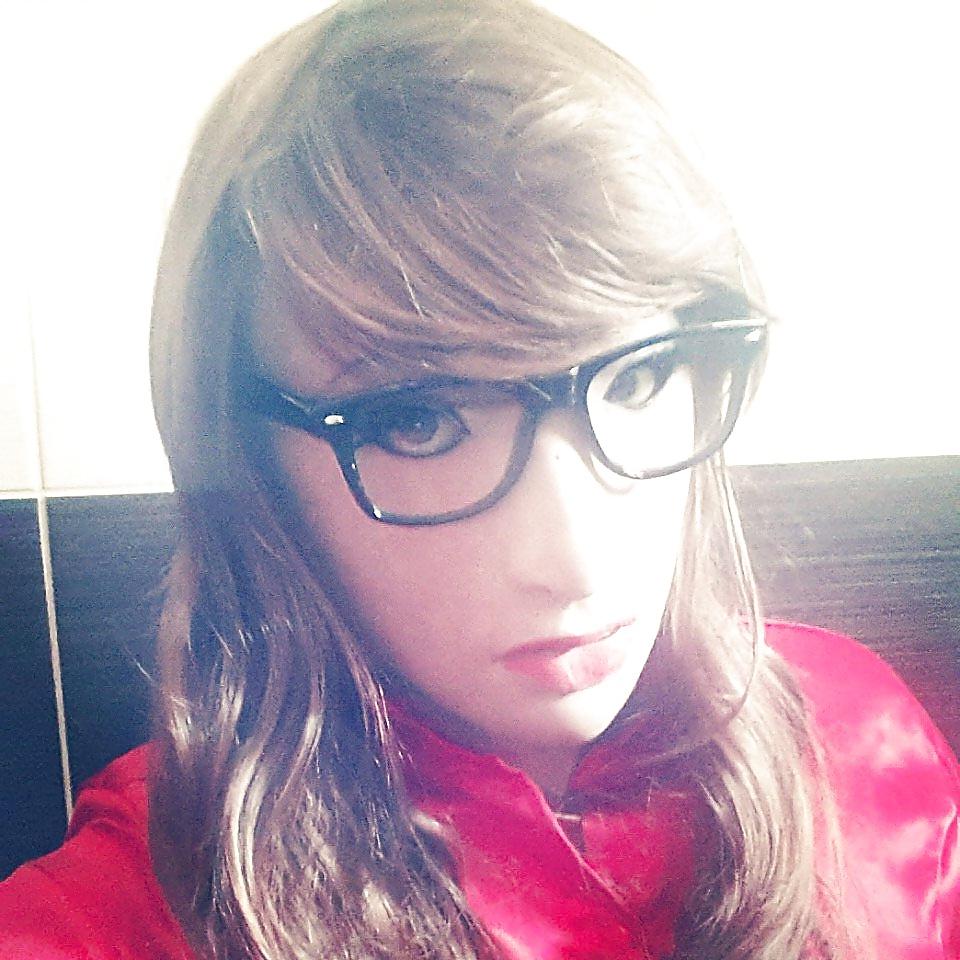 22P Satin&Rubber tranny Selfie