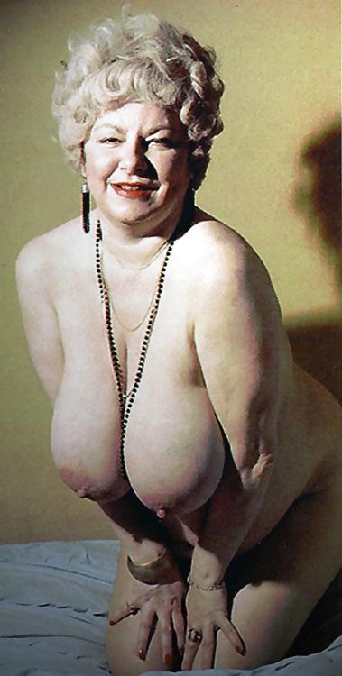 18P AMATEUR MATURES GRANNIES BBW BIG BOOBS BIG ASS 25