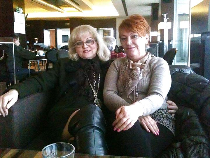 19P Blonde Mature Lady