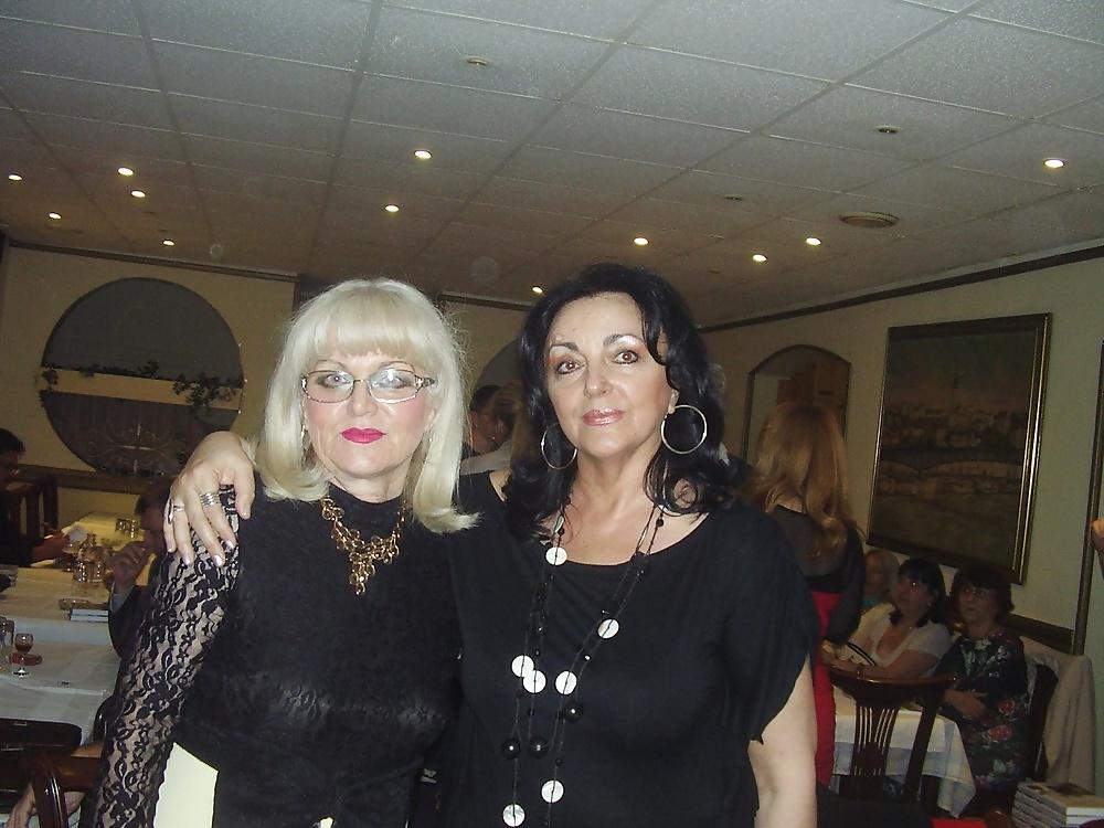 19P Blonde Mature Lady