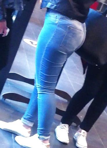 8P Candid teen huge jean ass, assfuck