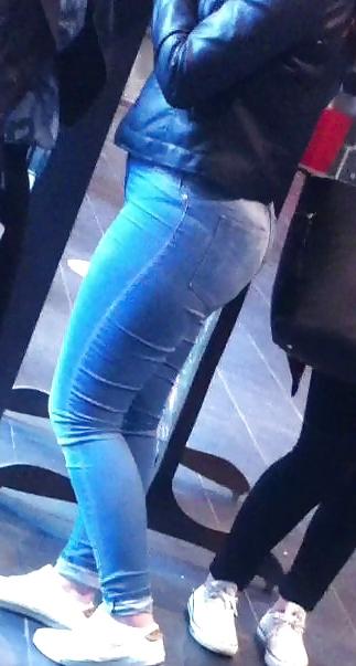 8P Candid teen huge jean ass, assfuck